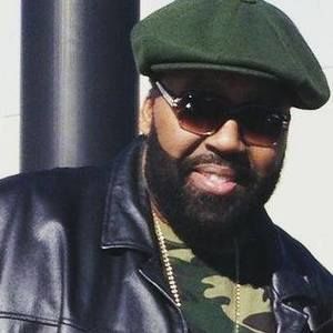 Meet your Posher, Clarence